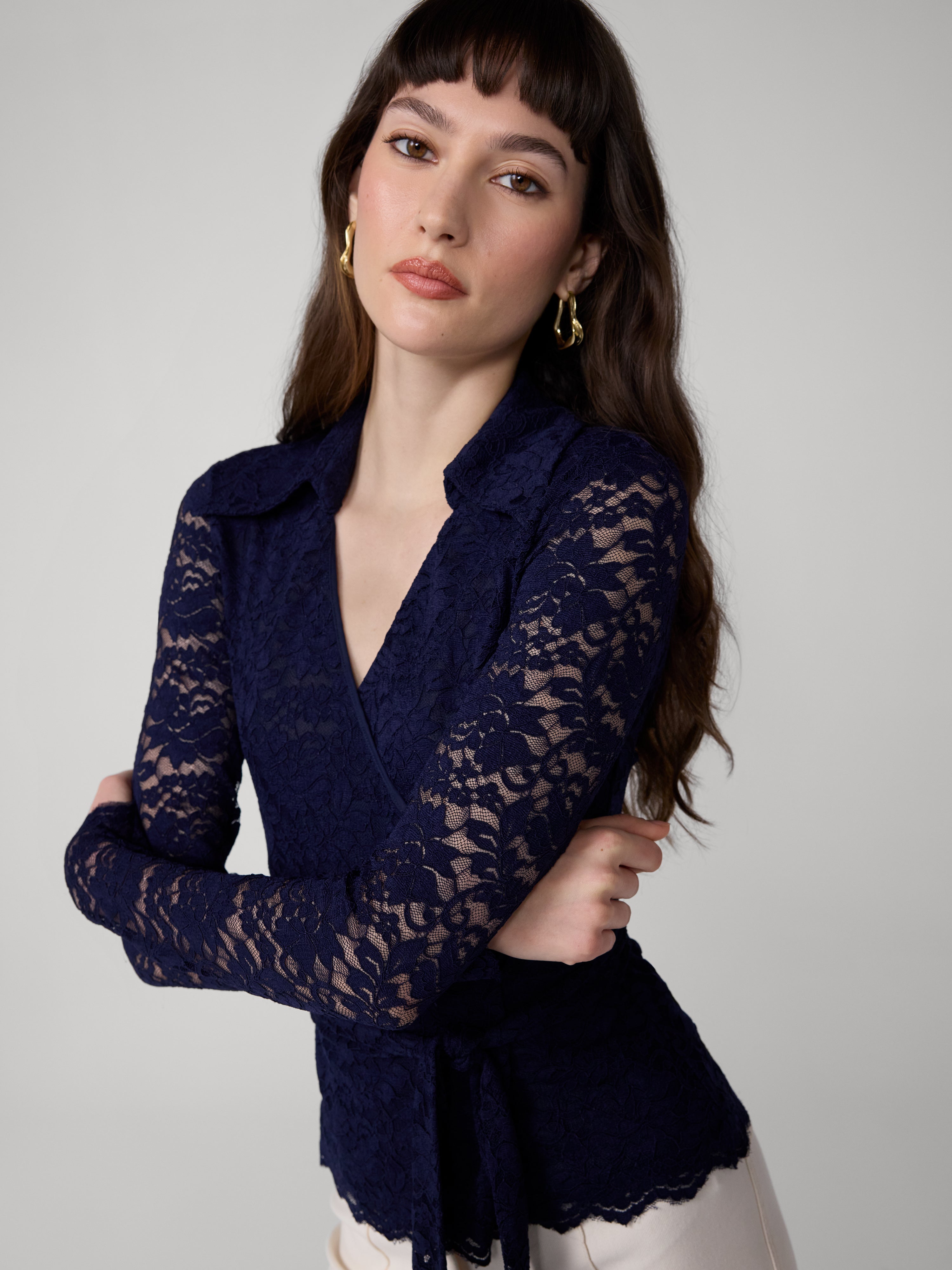 PERFECT WRAP LACE TOP