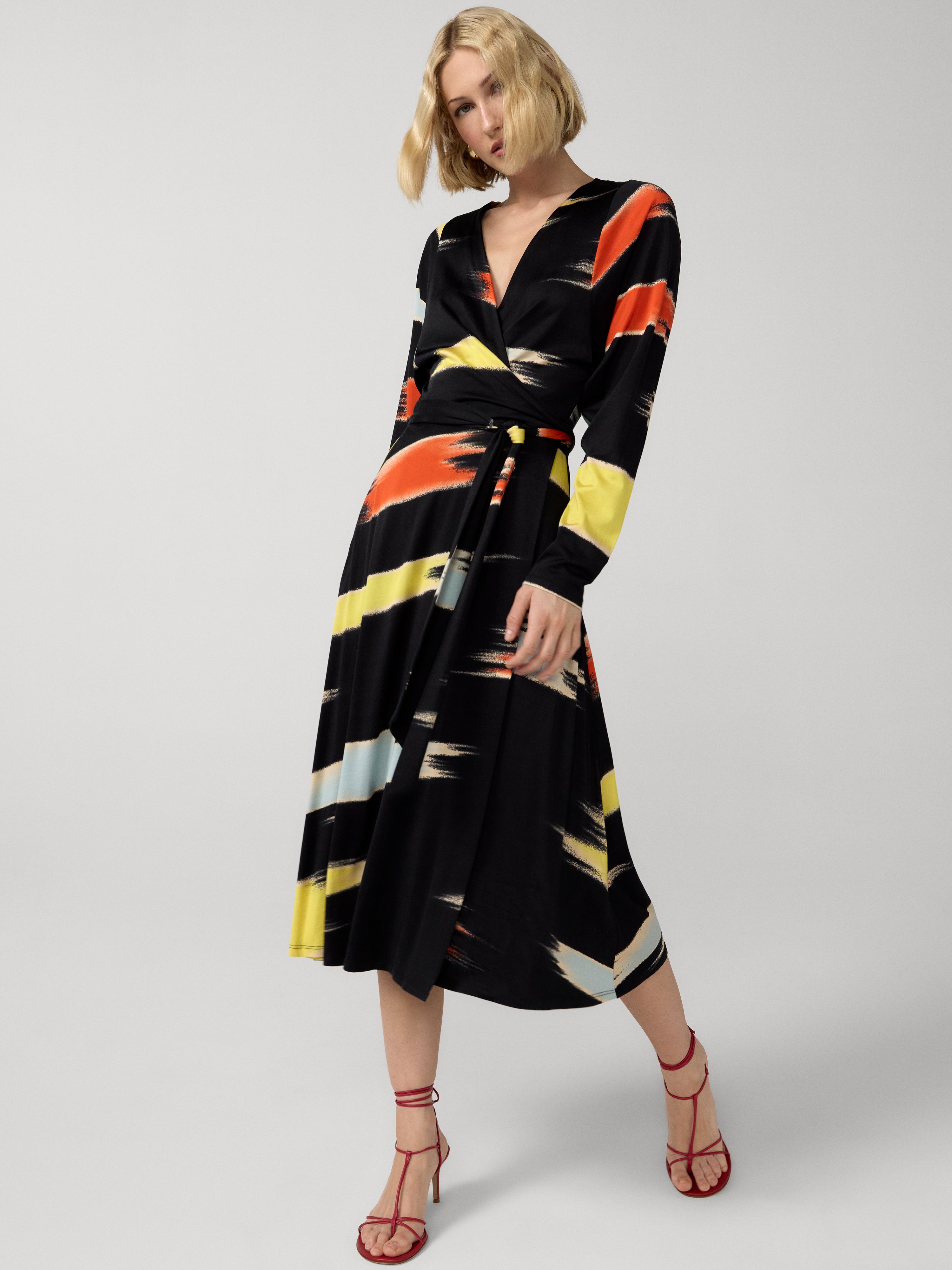 AMARA WRAP DRESS