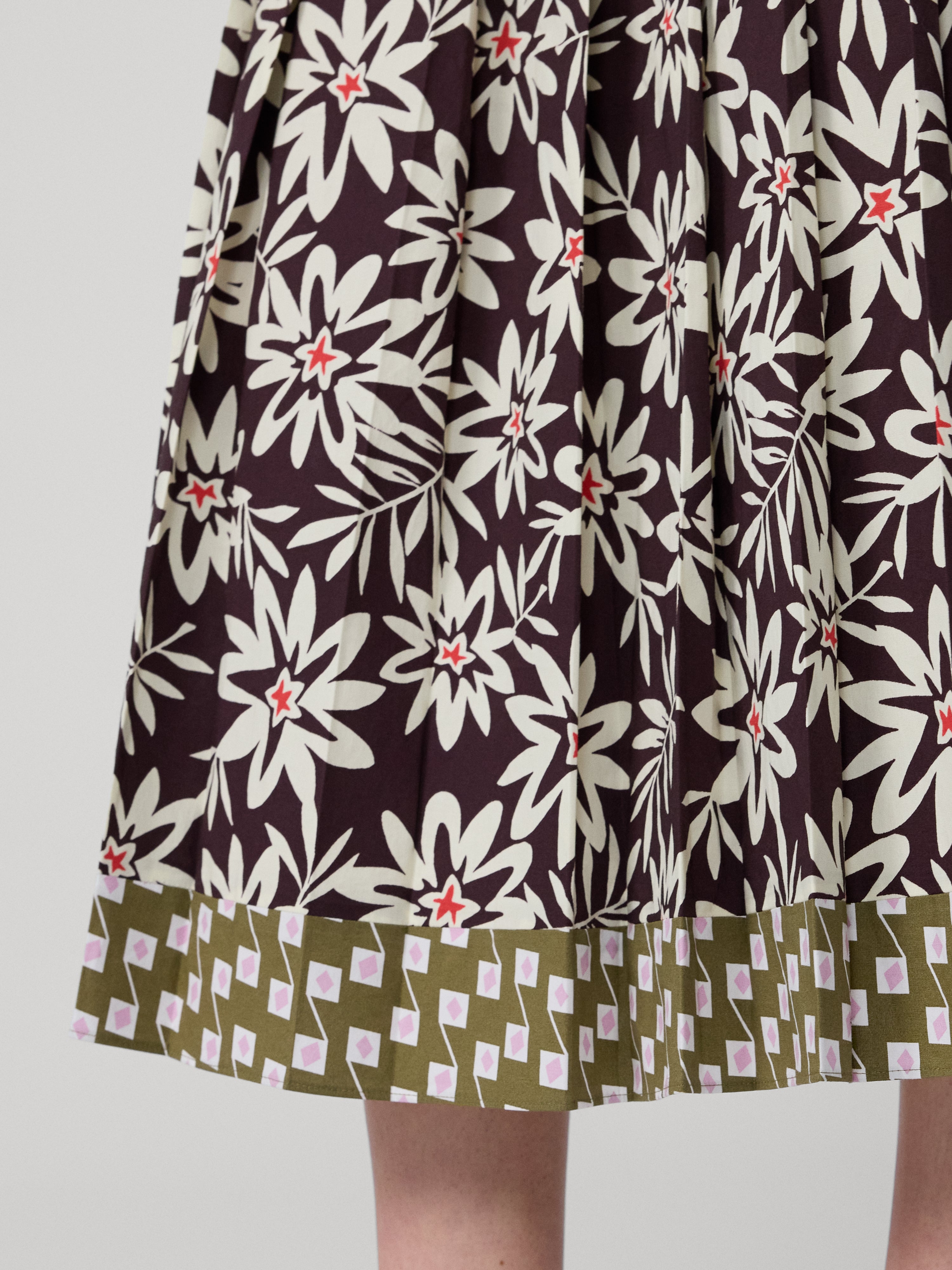 ROBE SHESKA