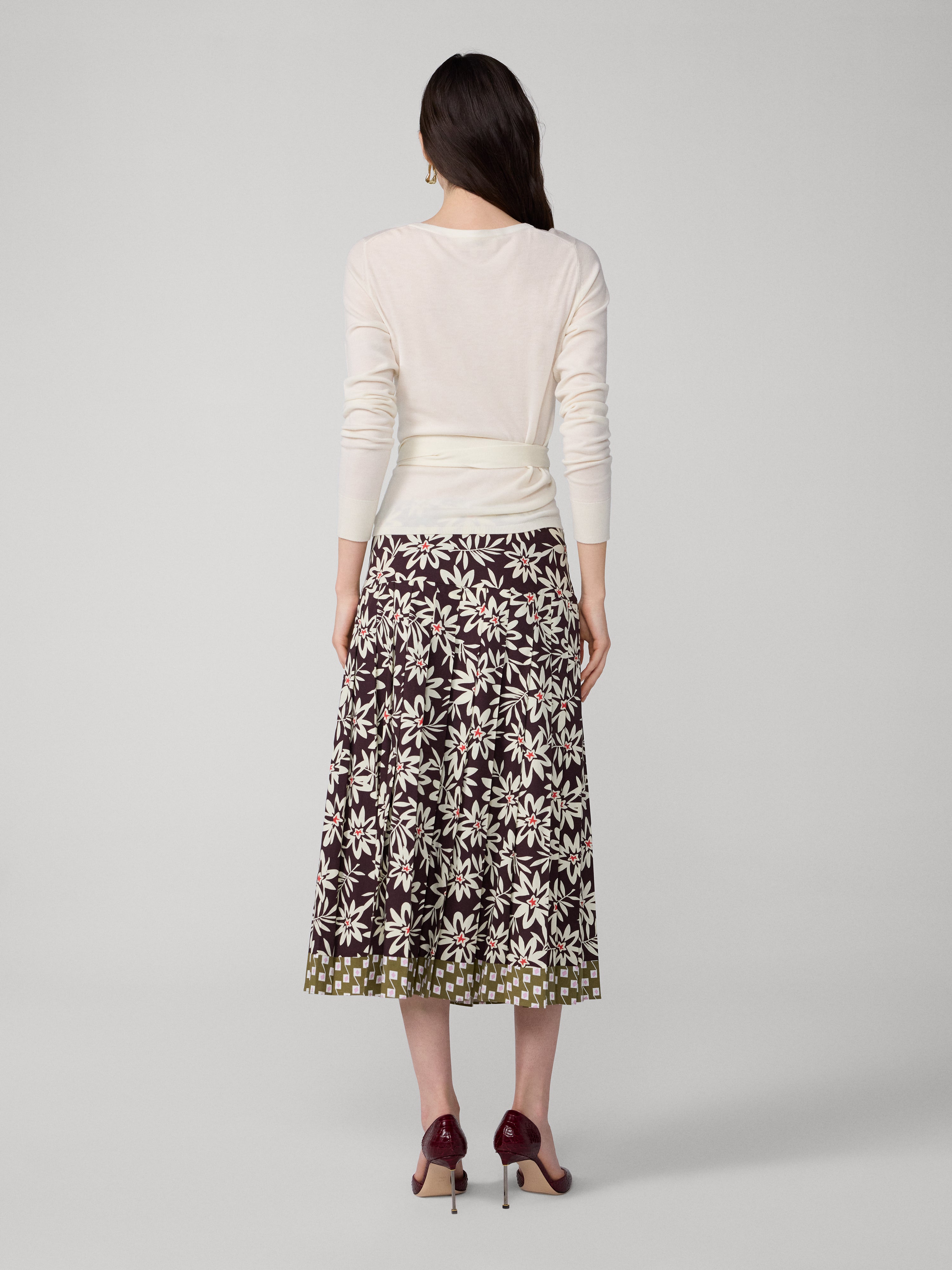 ROBE SHESKA