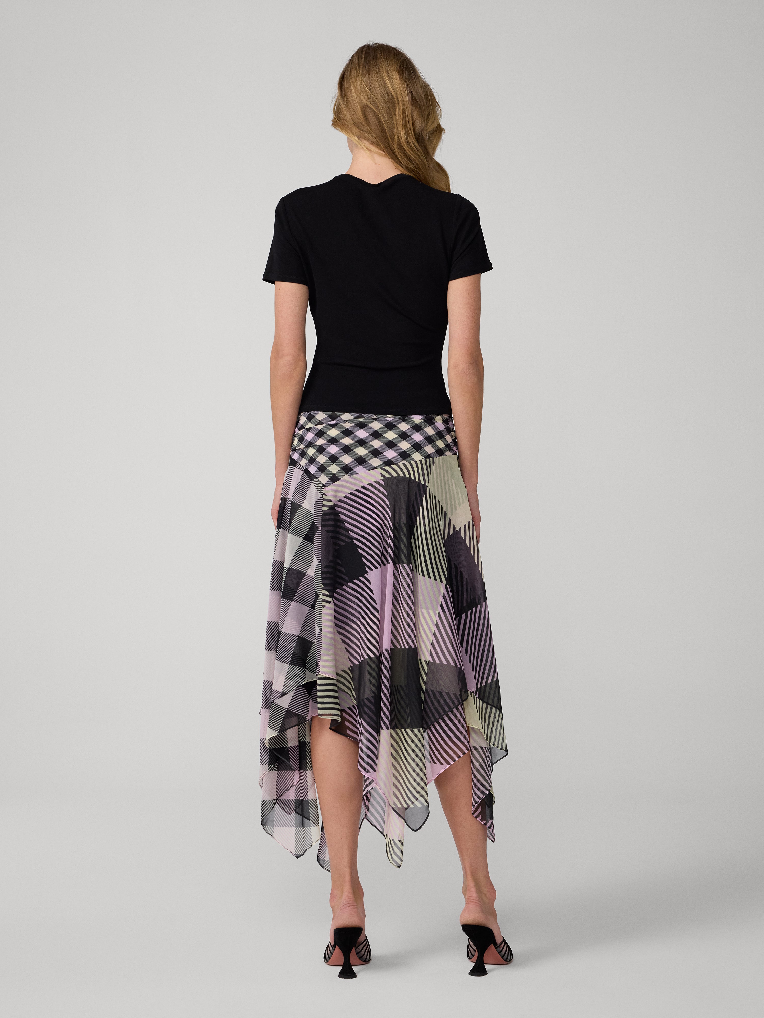 ROBE SHESKA