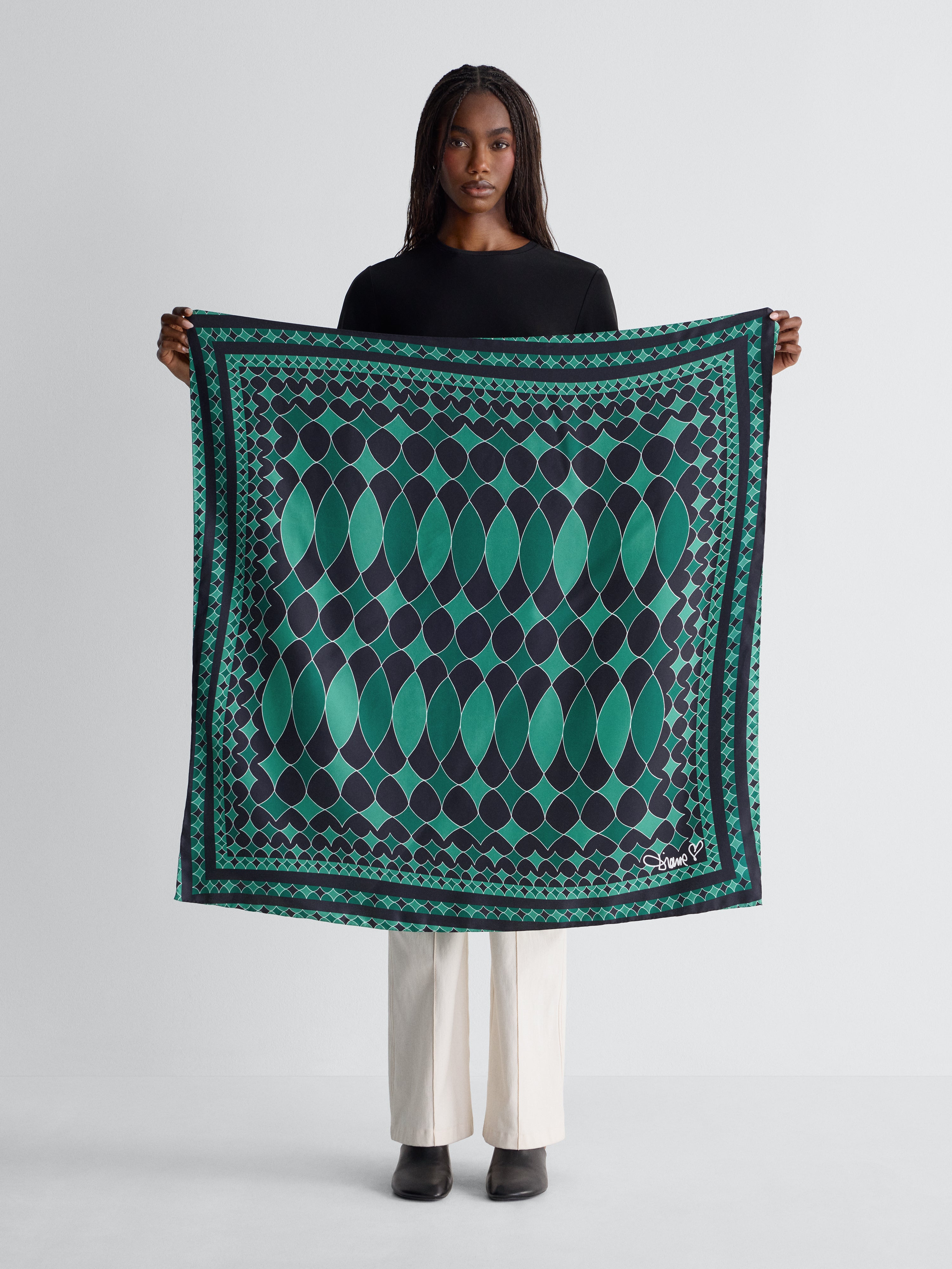 Foulard en soie à motif drapeau