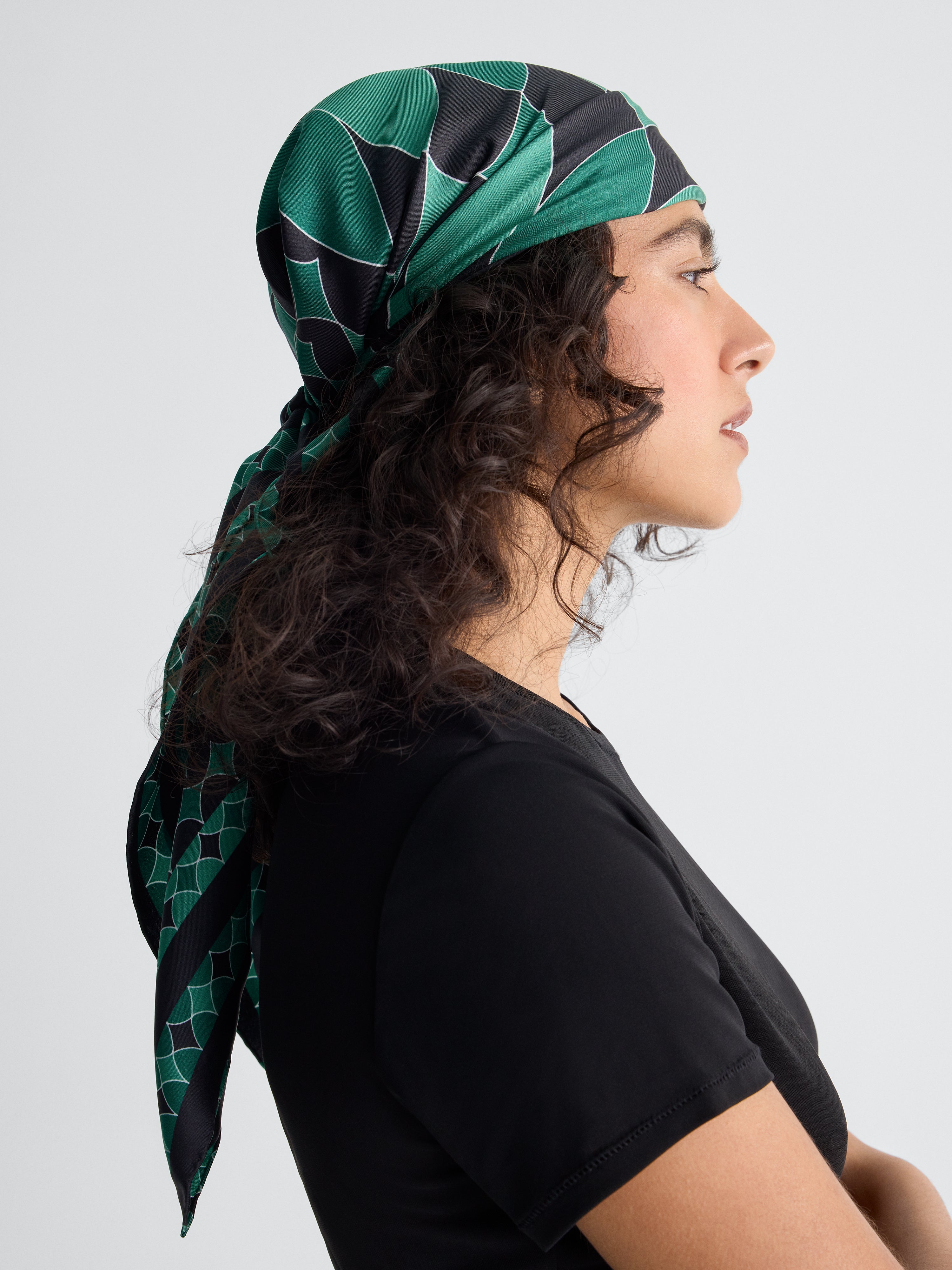Foulard en soie à motif drapeau