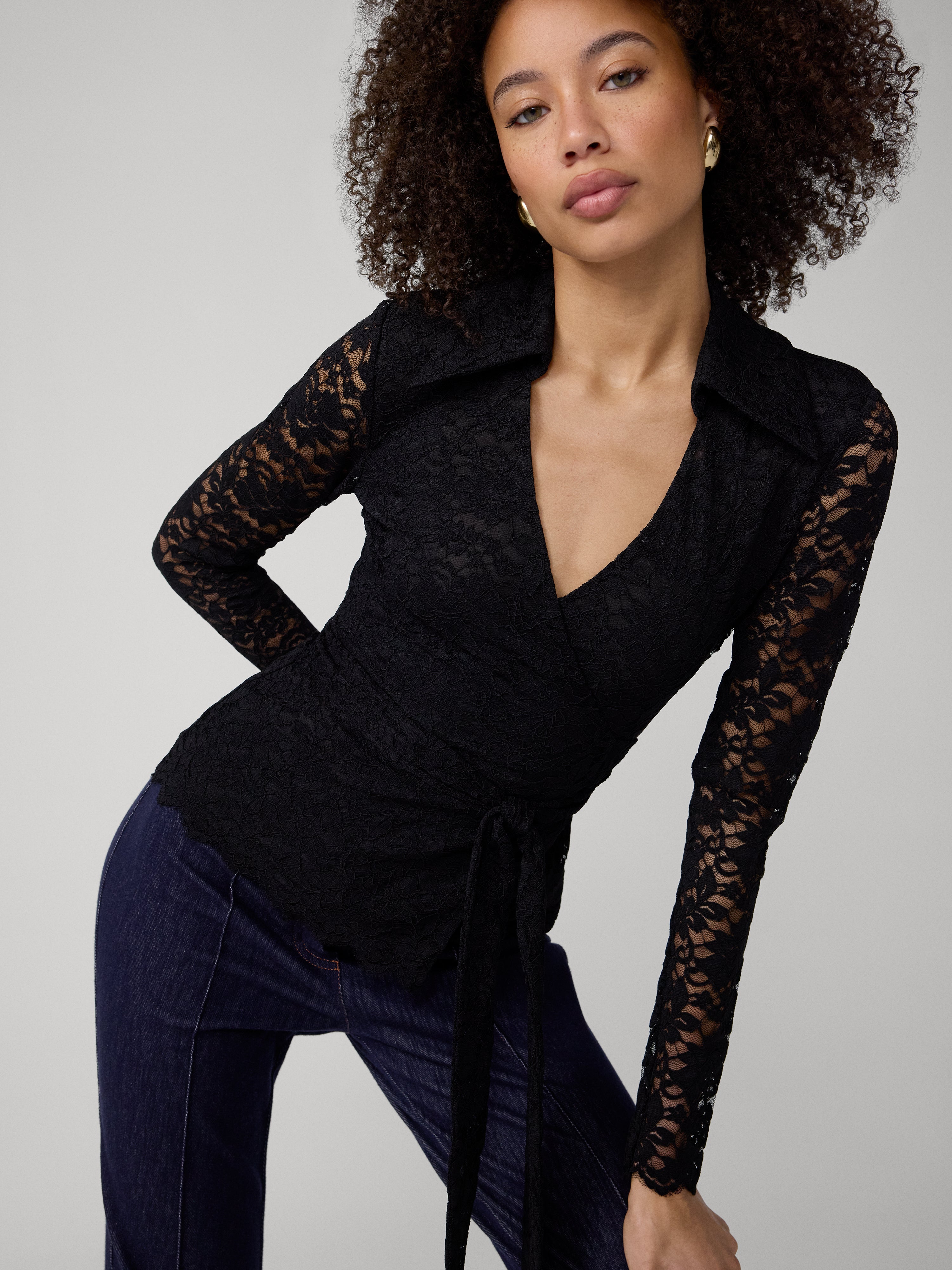 PERFECT WRAP LACE TOP