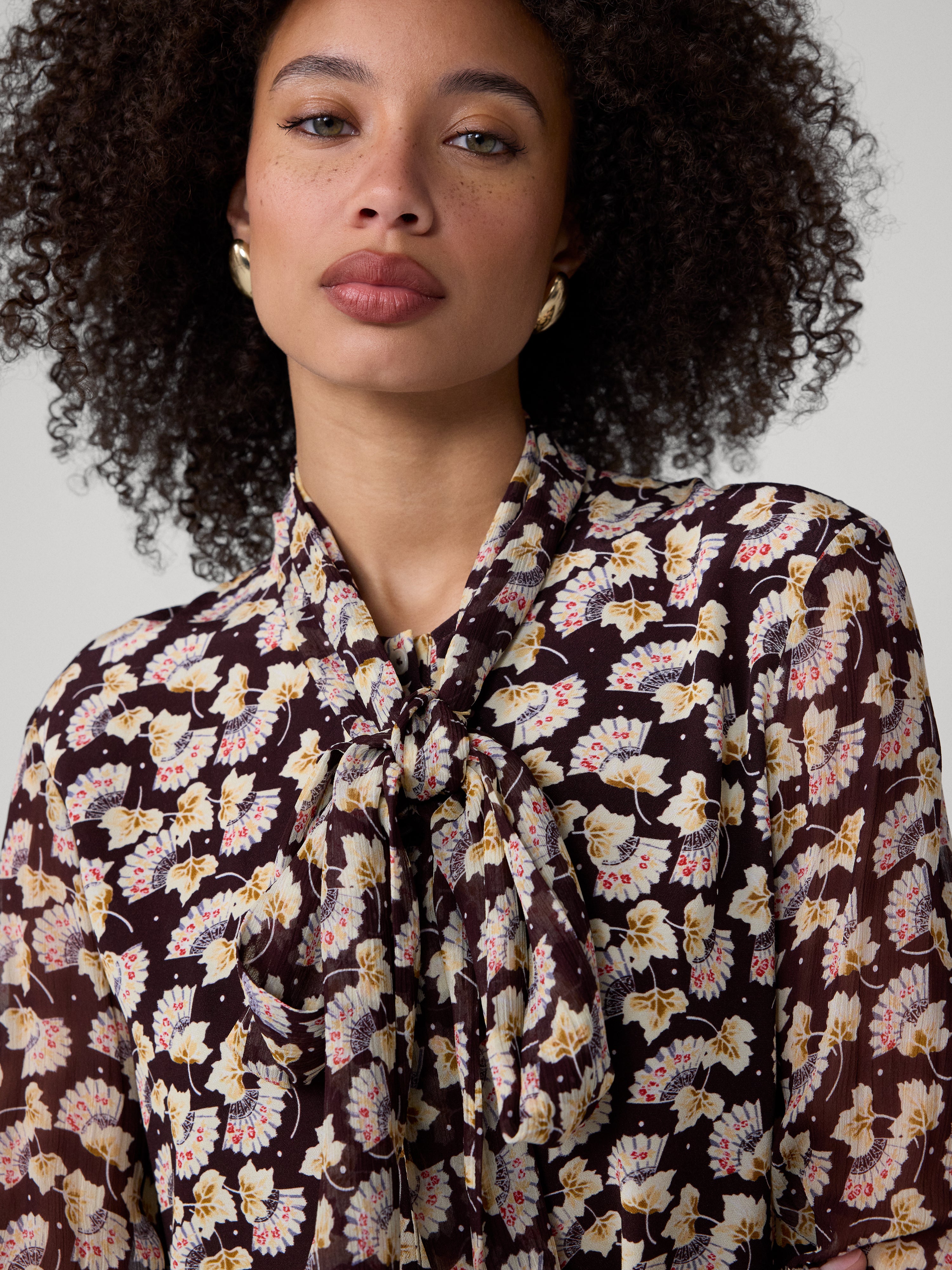 ROBE SHESKA