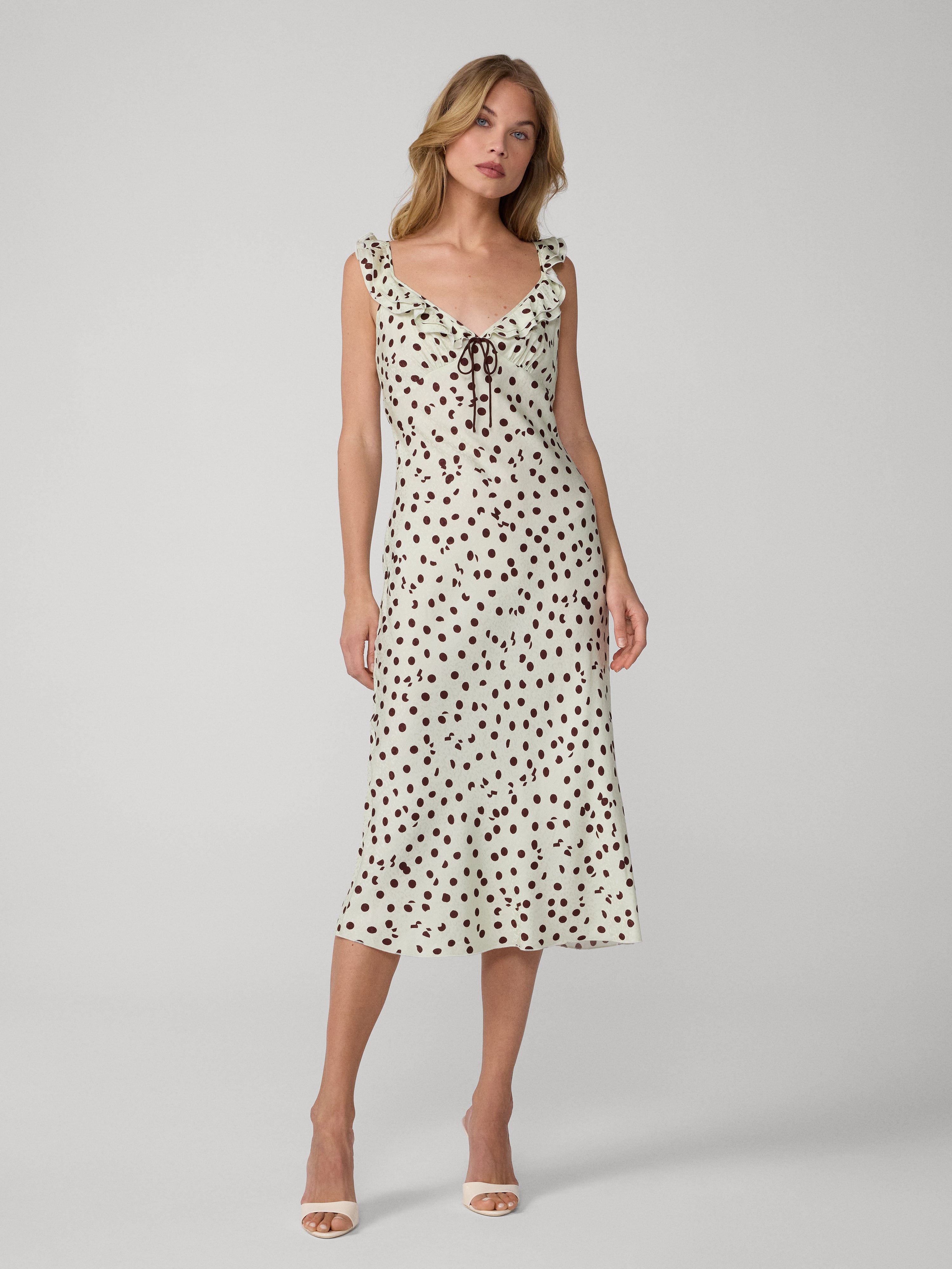 ROBE SHESKA