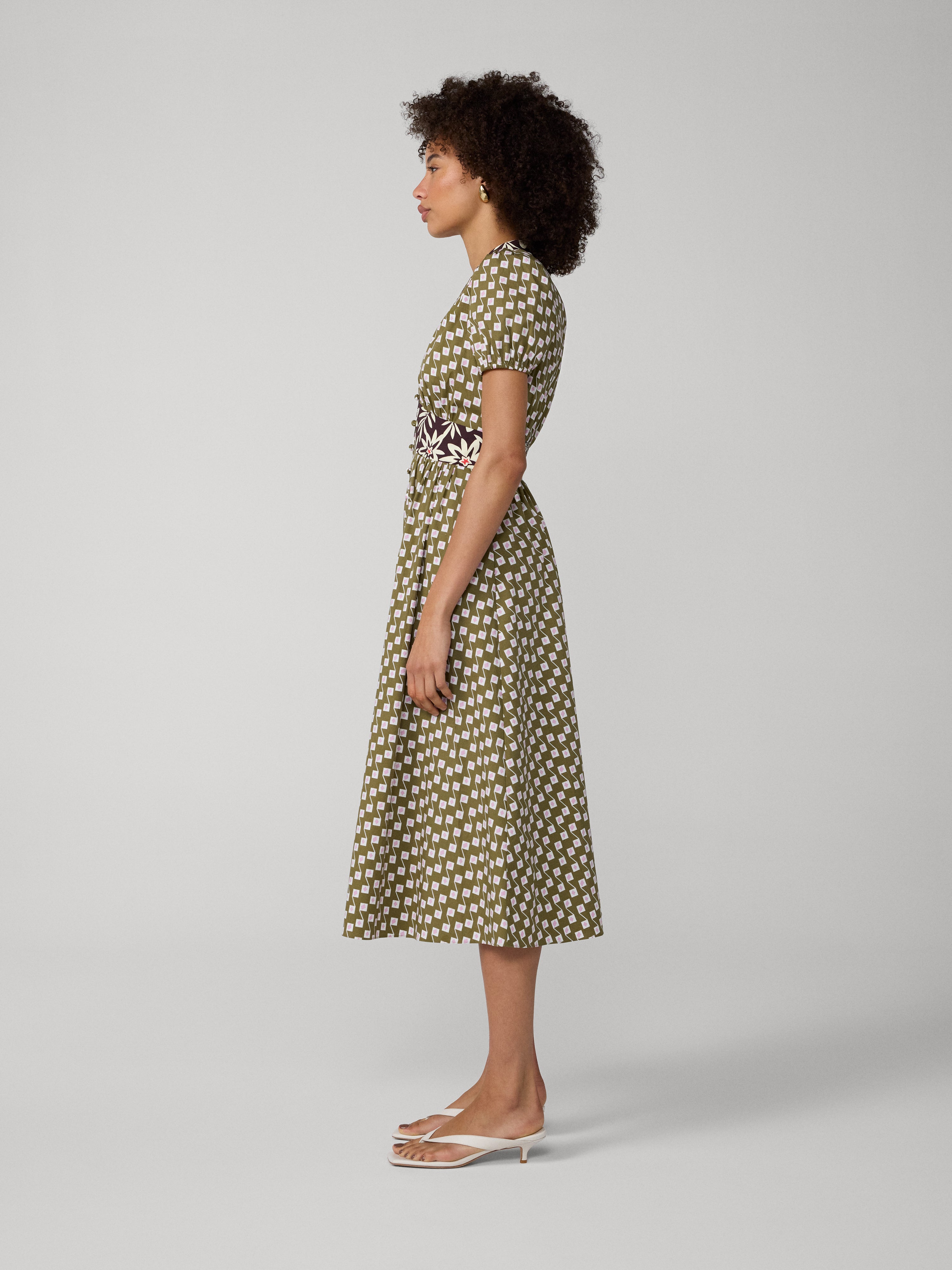 ROBE SHESKA