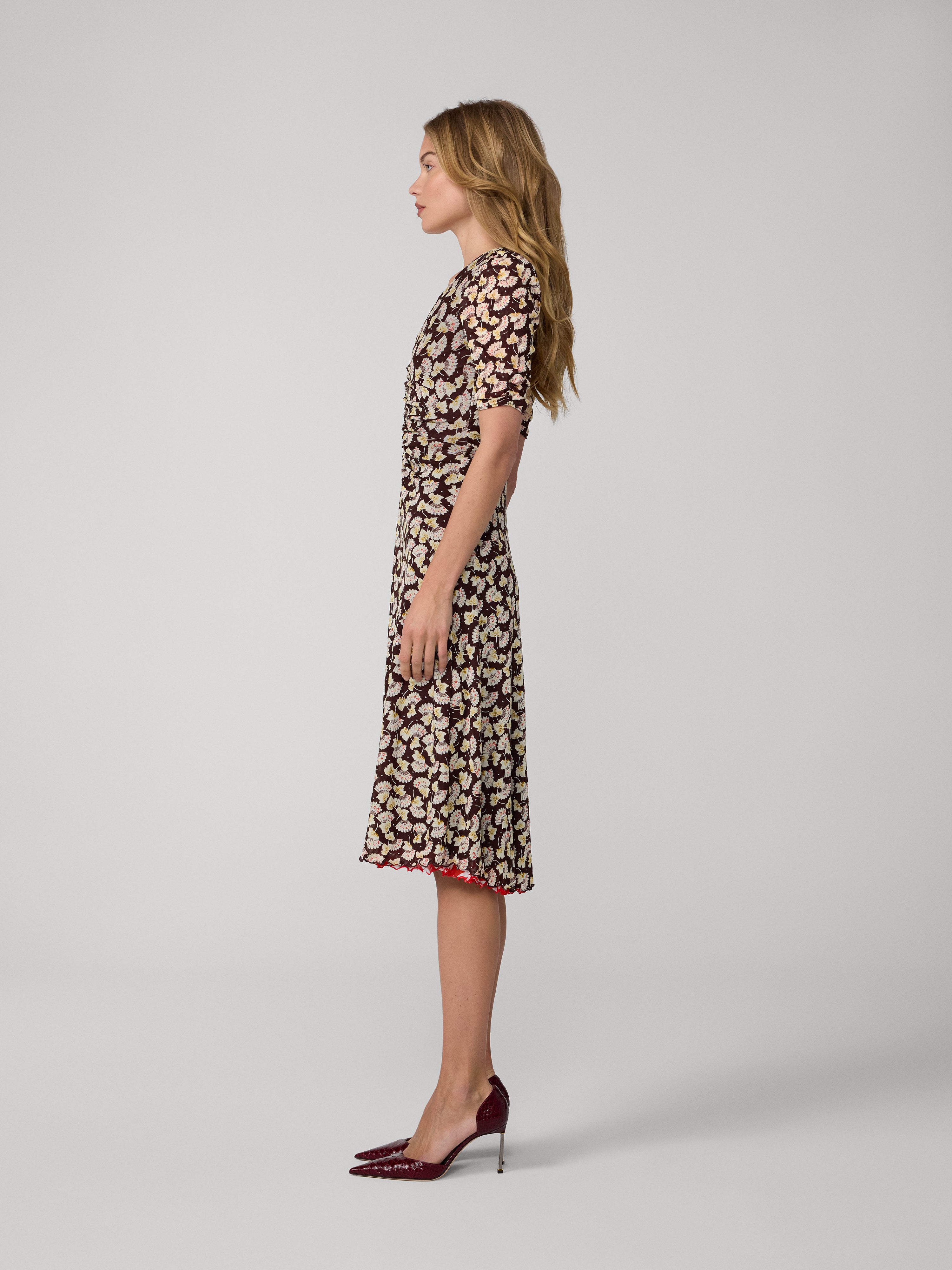 ROBE SHESKA
