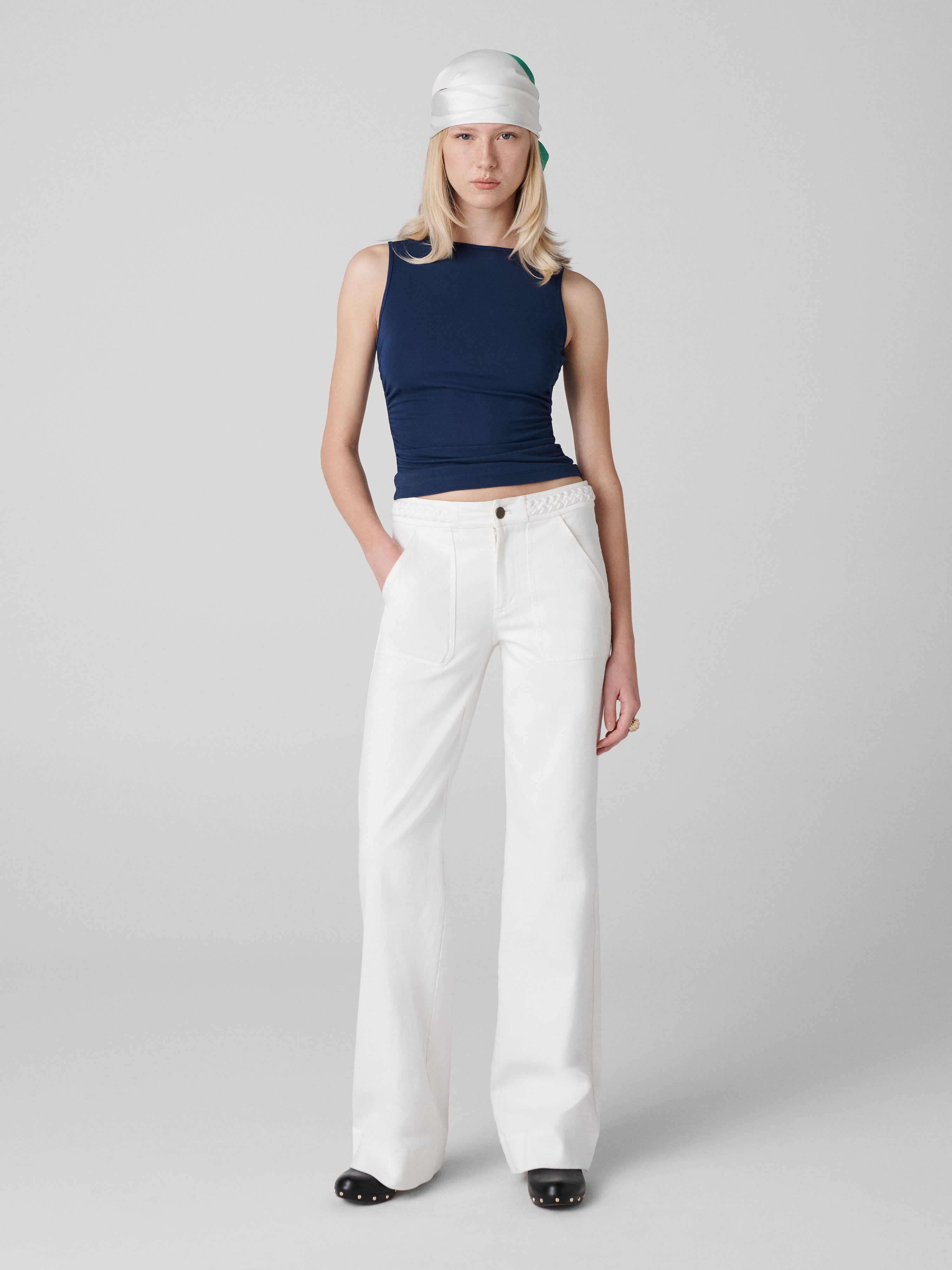 GIA JEANS