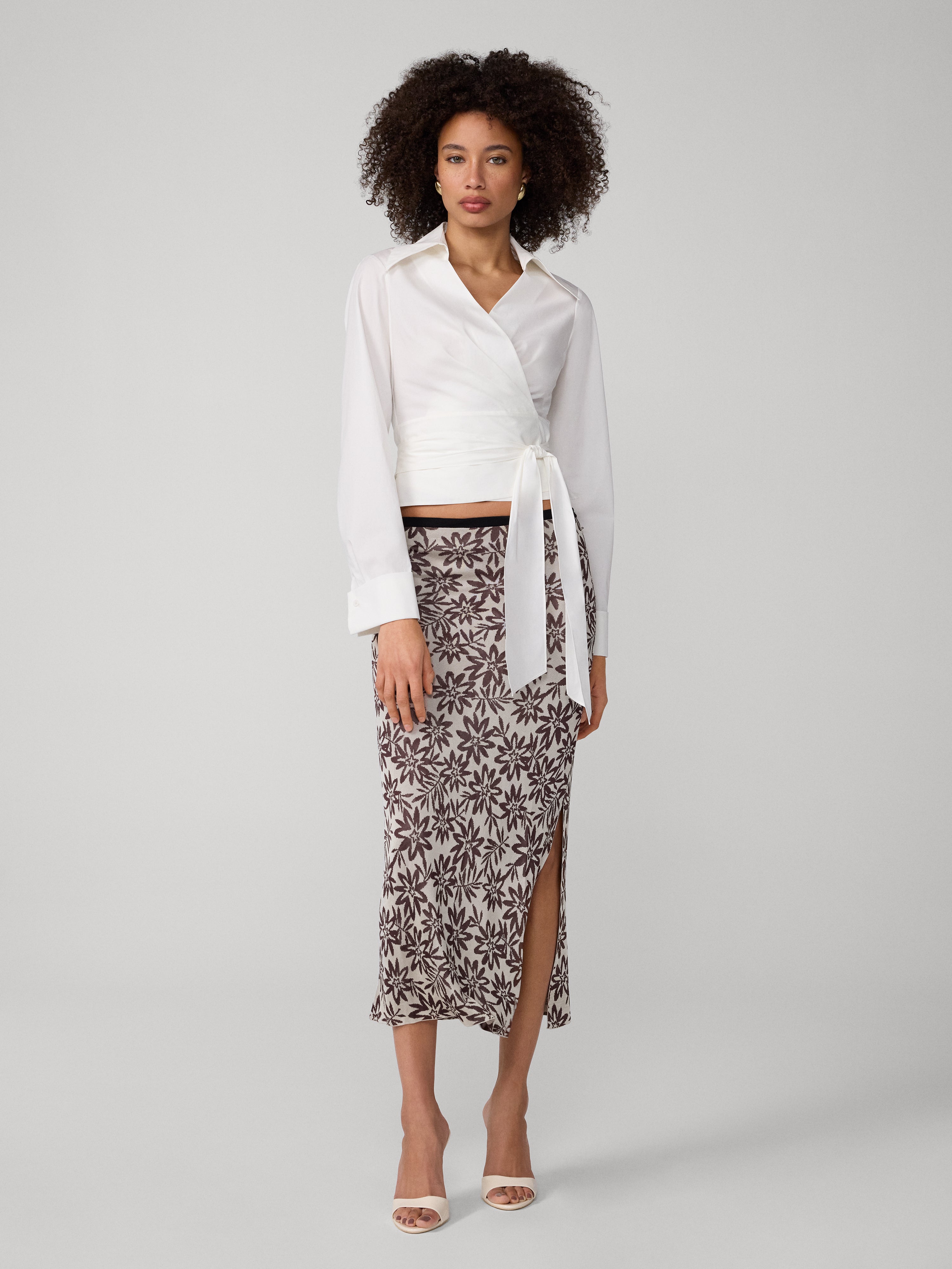 ROBE SHESKA