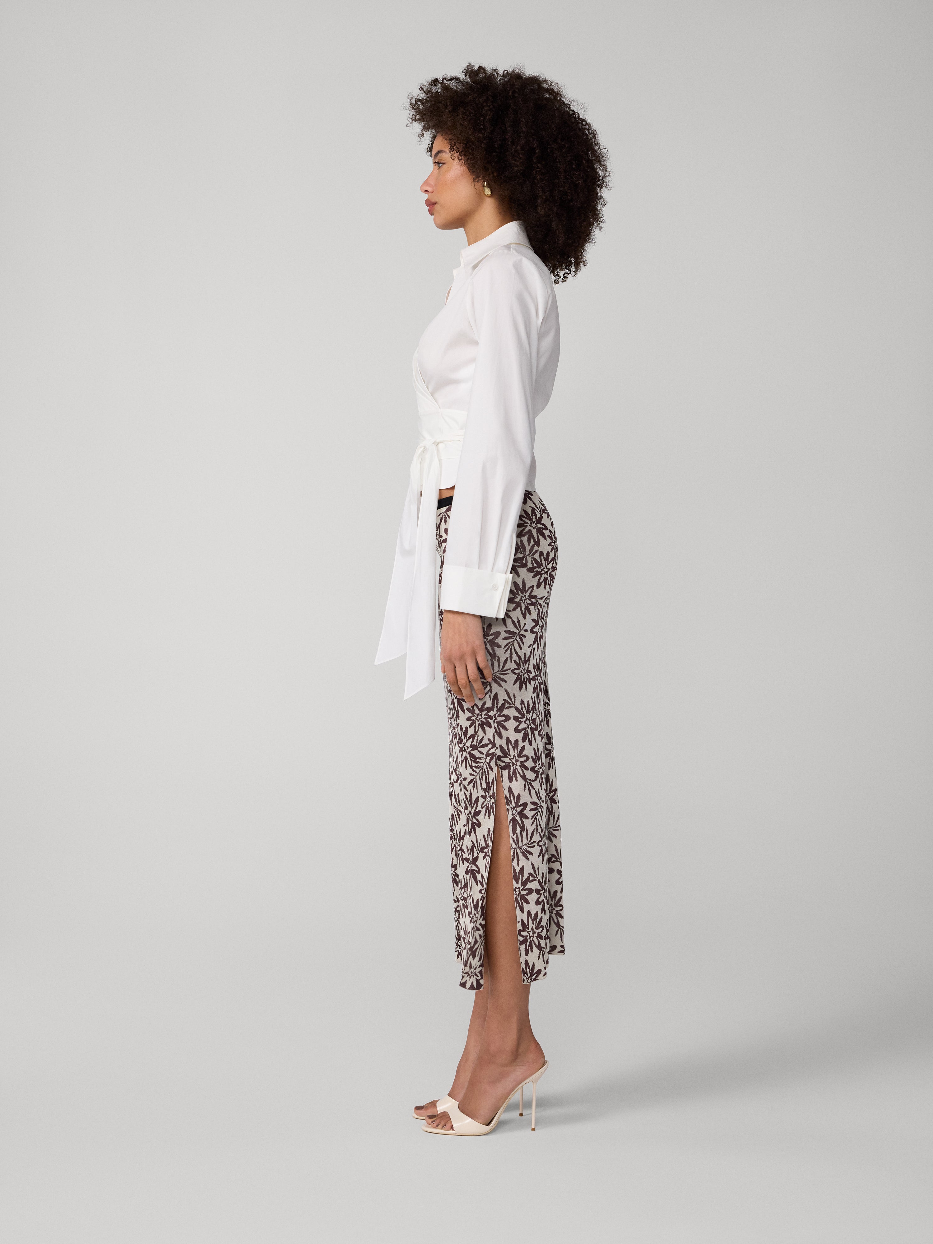 ROBE SHESKA